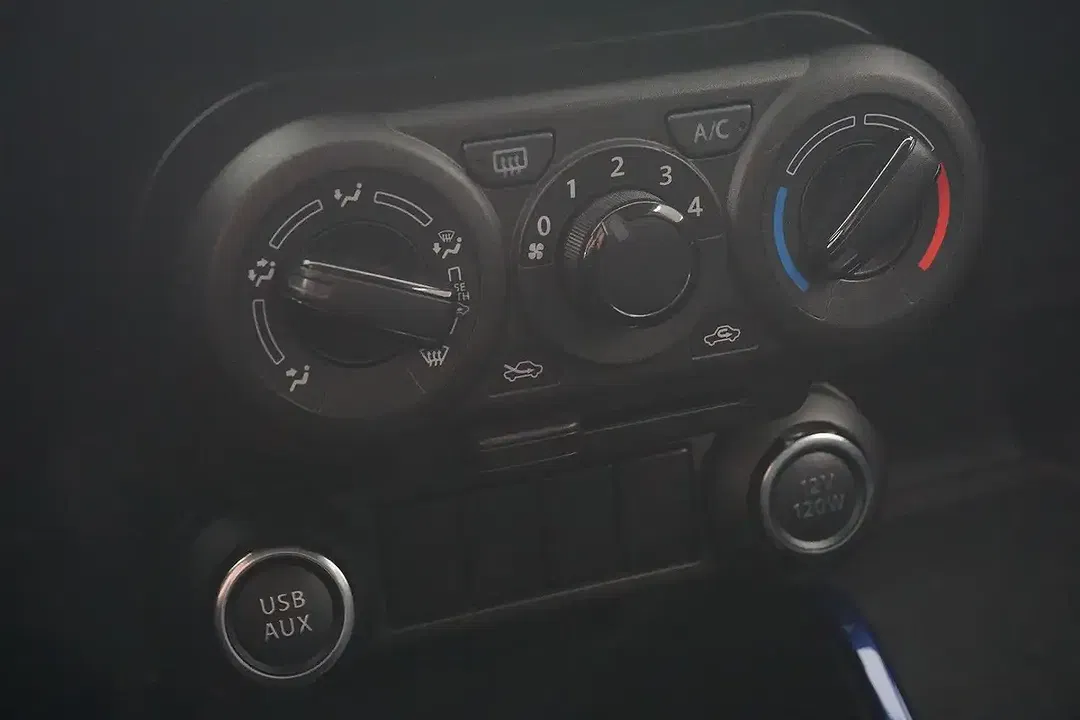 Suzuki Ignis Comfort - Thumbnail 11