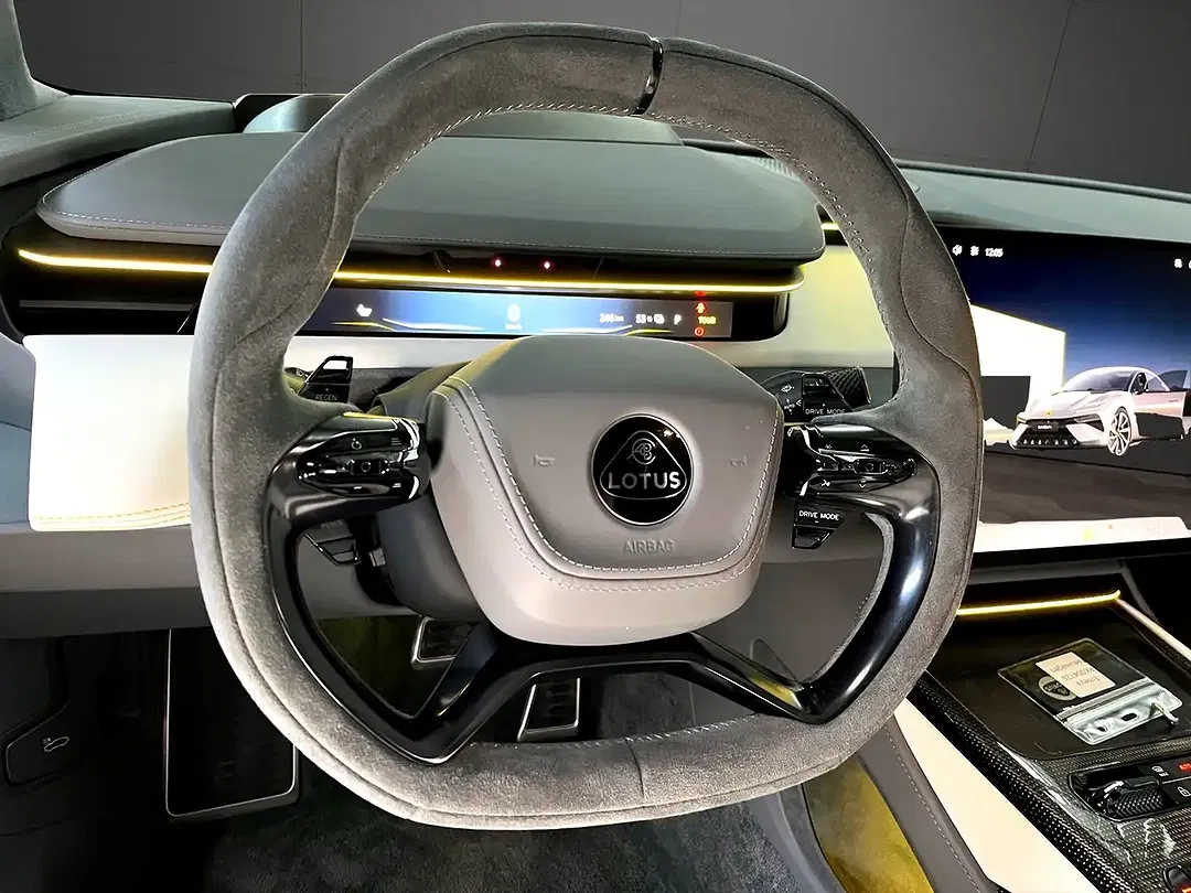 Lotus Emeya S - Thumbnail 10