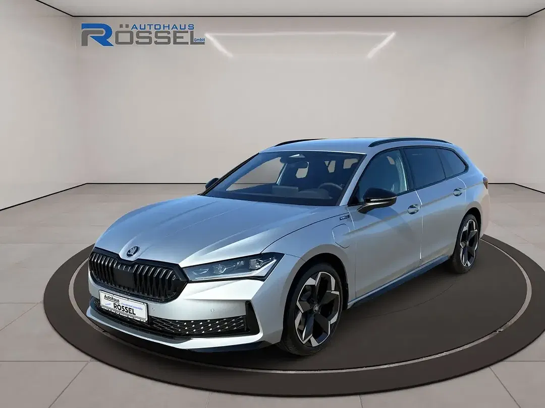 Skoda Superb 1.5 TSI iV Combi Sportline - Thumbnail 1