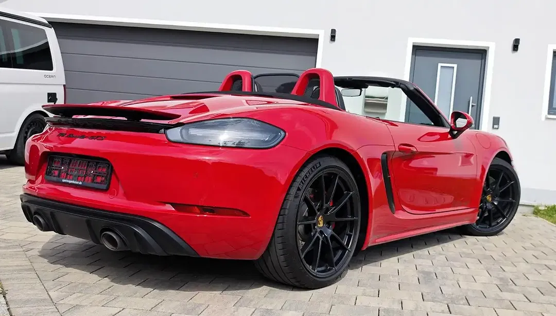 Porsche Boxster 4.0 Exclusive Series GTS - Thumbnail 3