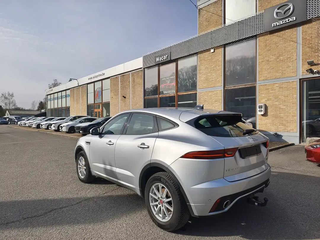 Jaguar E-Pace 4x4 - Thumbnail 5