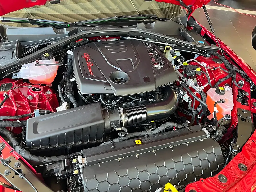 Alfa Romeo Giulia 2.0 Turbo Q4 Intensa - foto 14