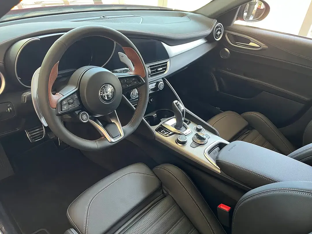 Alfa Romeo Giulia 2.0 Turbo Q4 Intensa - Thumbnail 7