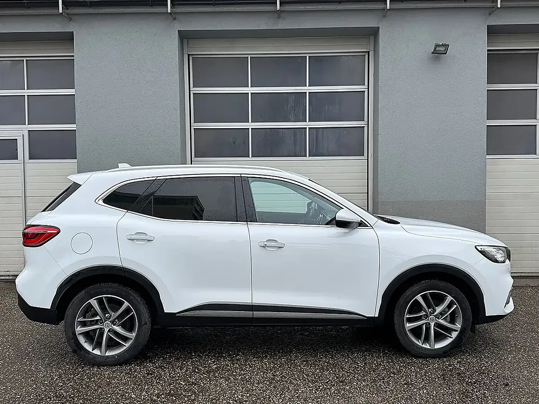 MG EHS 1.5 T-GDI PHEV AUT Luxury - Thumbnail 3