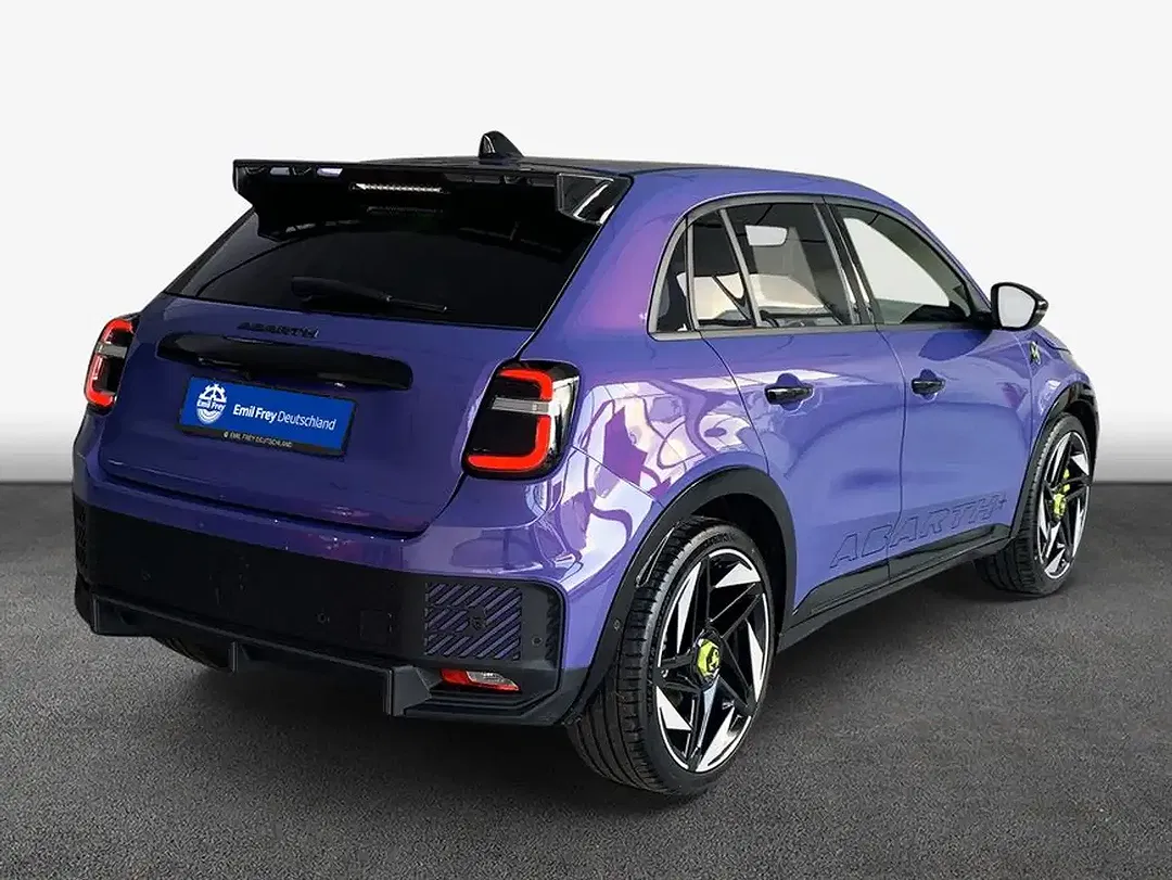 Abarth 600e Scorpionissima - Thumbnail 3