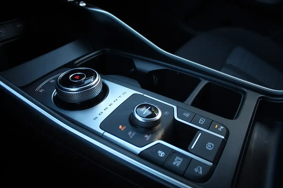 Kia Sorento PHEV Hybrid 4WD Vision - Thumbnail 14