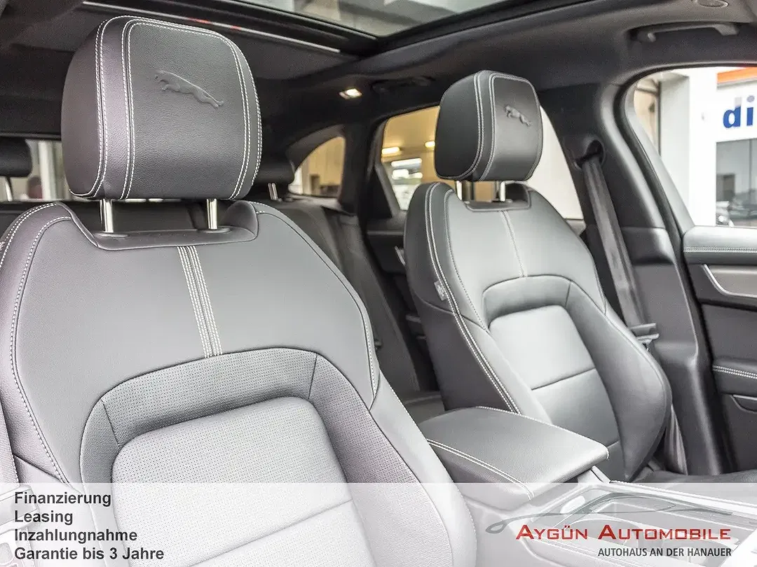Jaguar F-Pace D300 R-Dynamic SE - Thumbnail 12