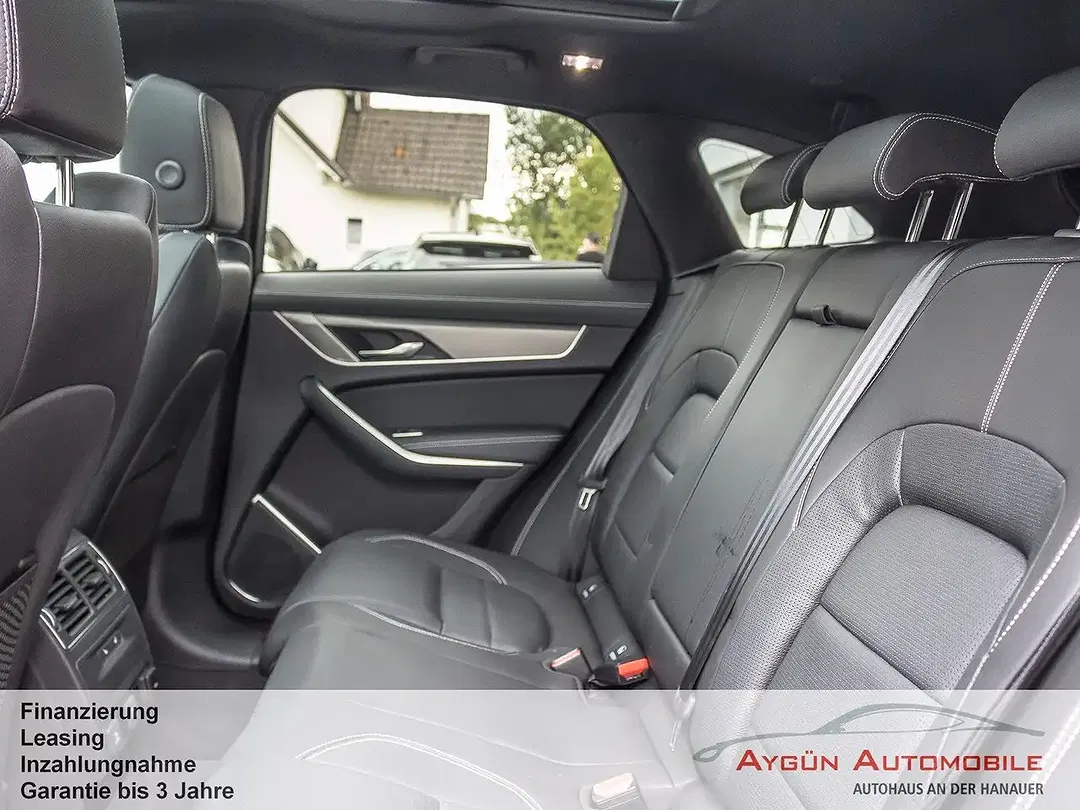 Jaguar F-Pace D300 R-Dynamic SE - Thumbnail 13