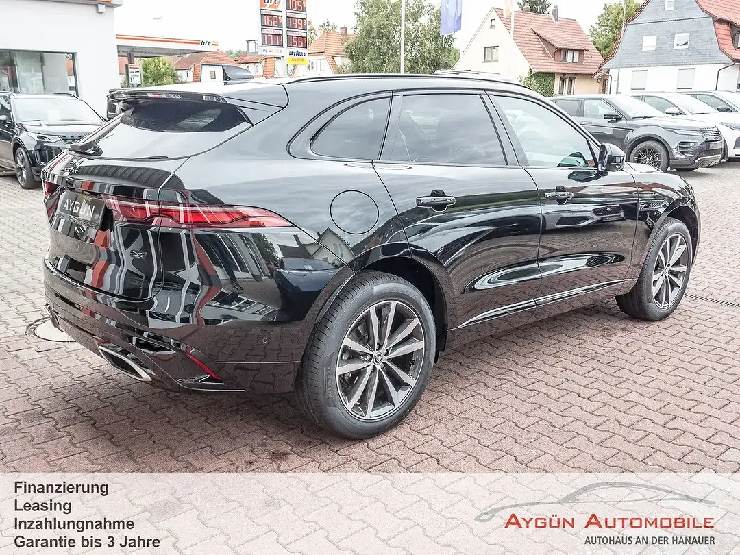 Jaguar F-Pace D300 R-Dynamic SE - Thumbnail 6