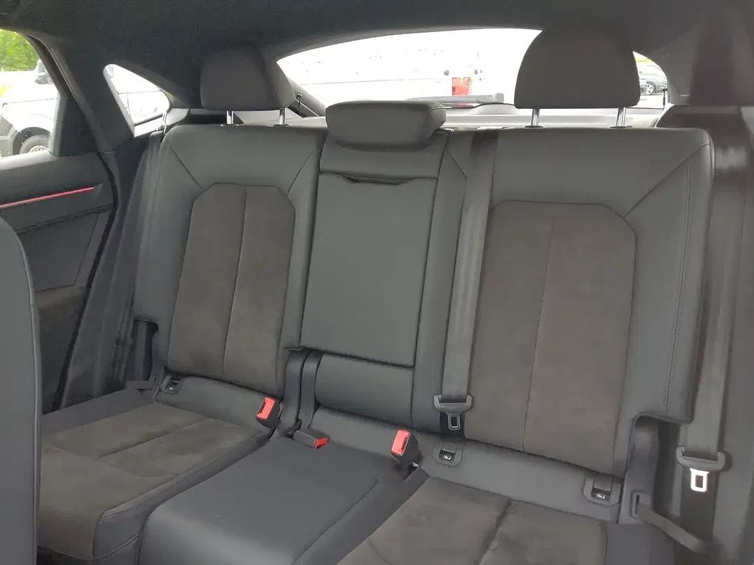 Audi RS Q3 AUT Matrix LED Sportback - Thumbnail 12