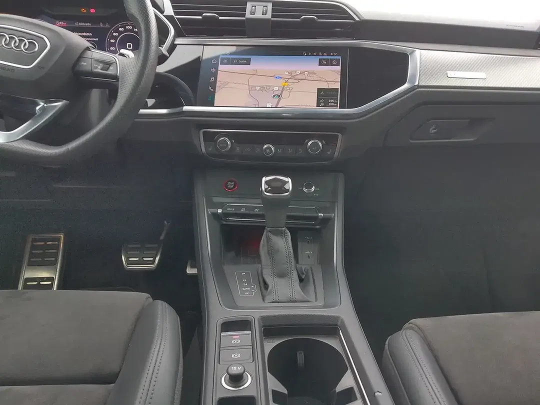 Audi RS Q3 AUT Matrix LED Sportback - foto 14