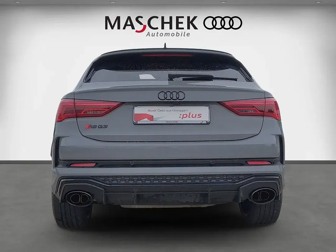 Audi RS Q3 AUT Matrix LED Sportback - Thumbnail 4