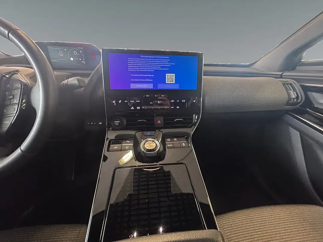 Toyota bZ4X - Thumbnail 12