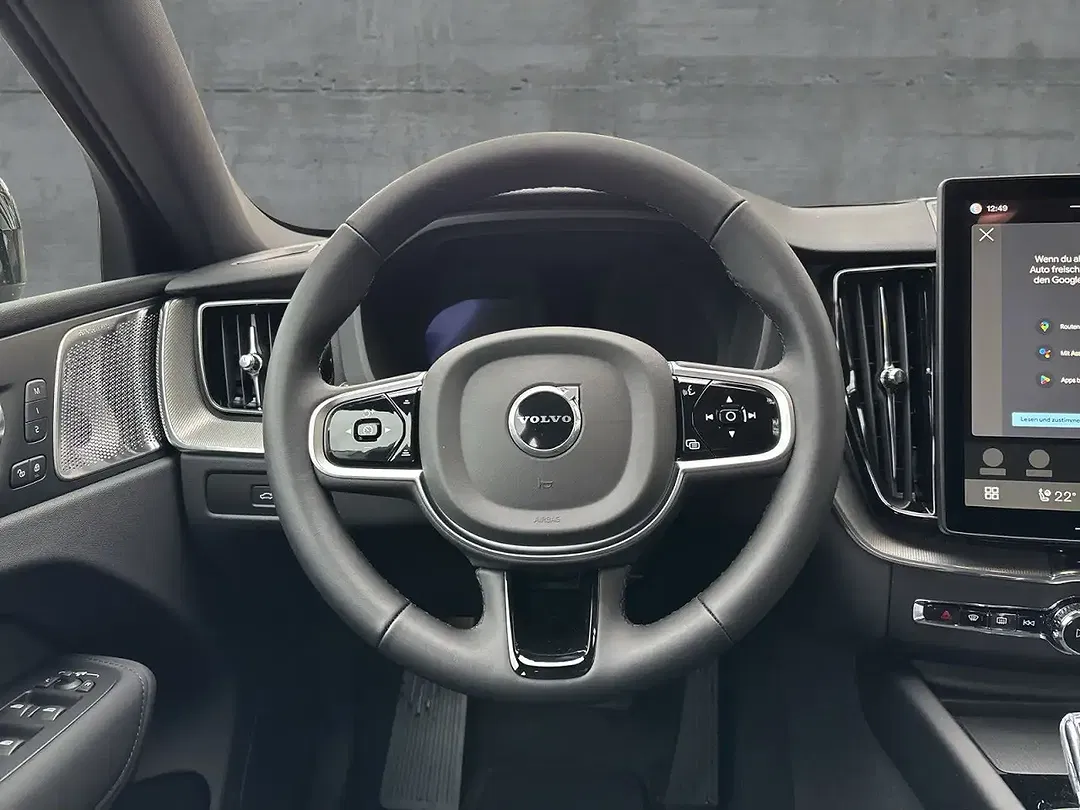 Volvo XC60 T6 PHEV AWD Plus Black Edition - Thumbnail 13