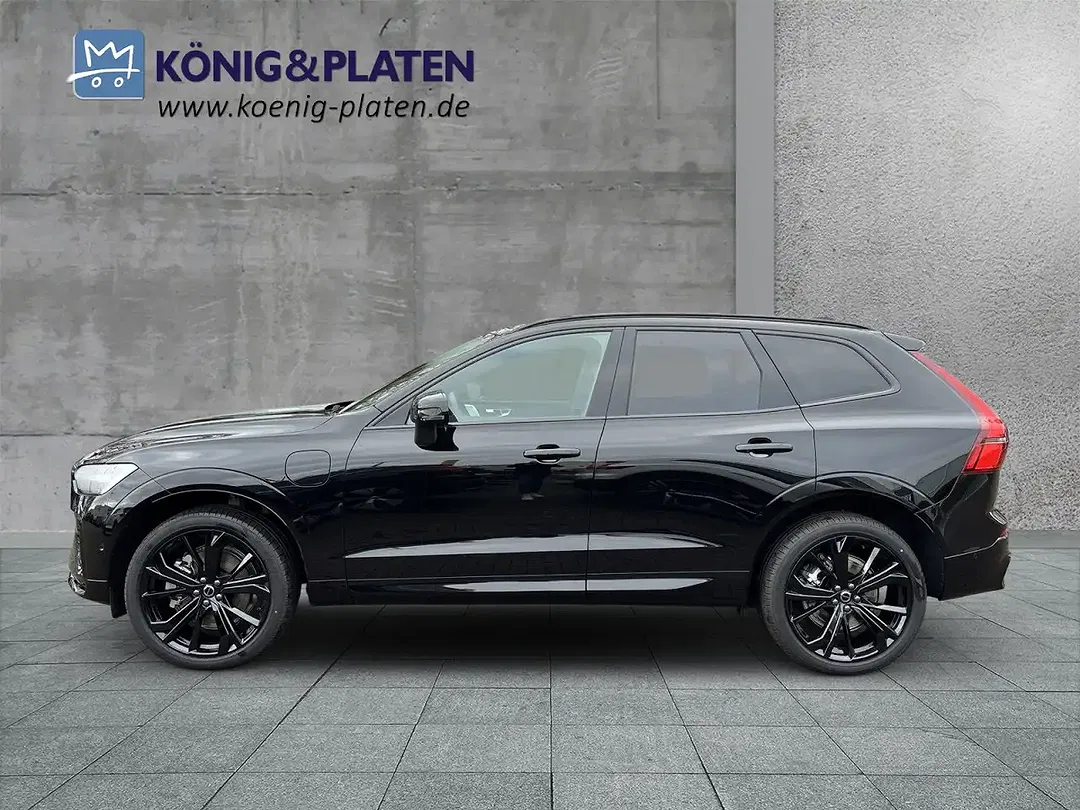 Volvo XC60 T6 PHEV AWD Plus Black Edition - Thumbnail 3