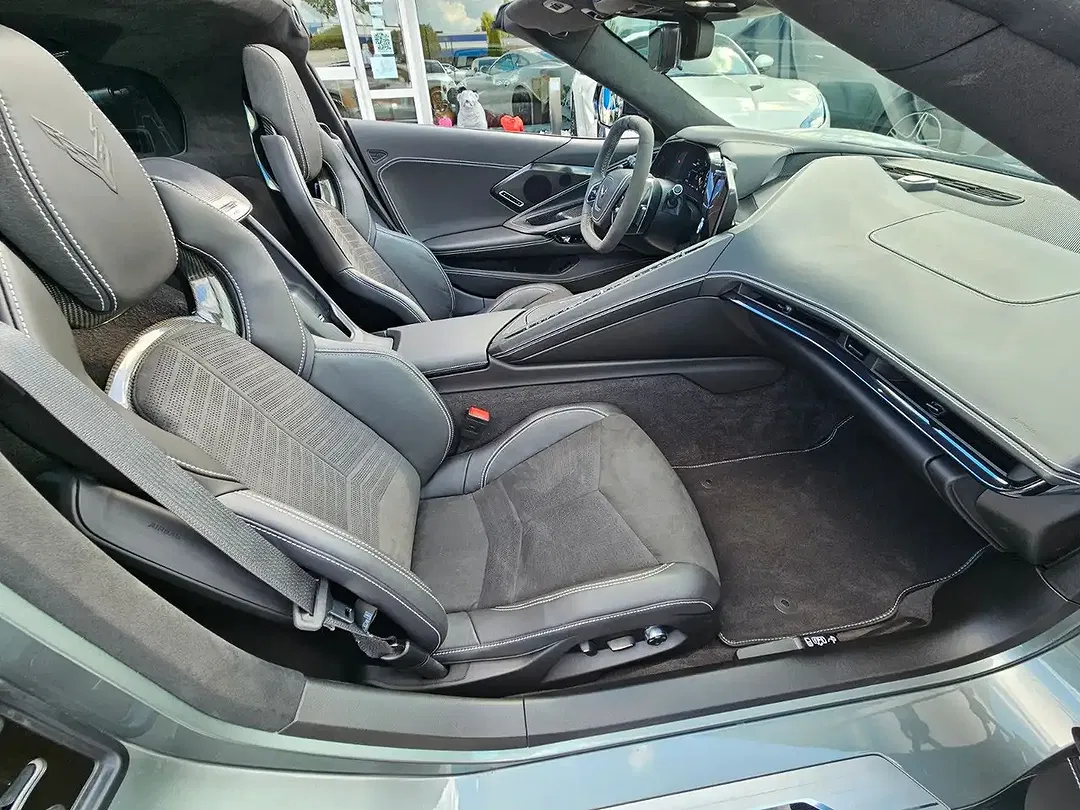 Corvette C8 Z51 3LT - Thumbnail 13