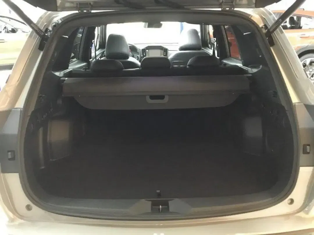 Subaru Forester 2.0 Edition Exclusive - Thumbnail 9