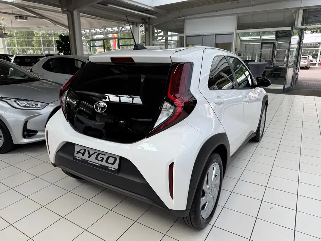 Toyota Aygo X - Thumbnail 3
