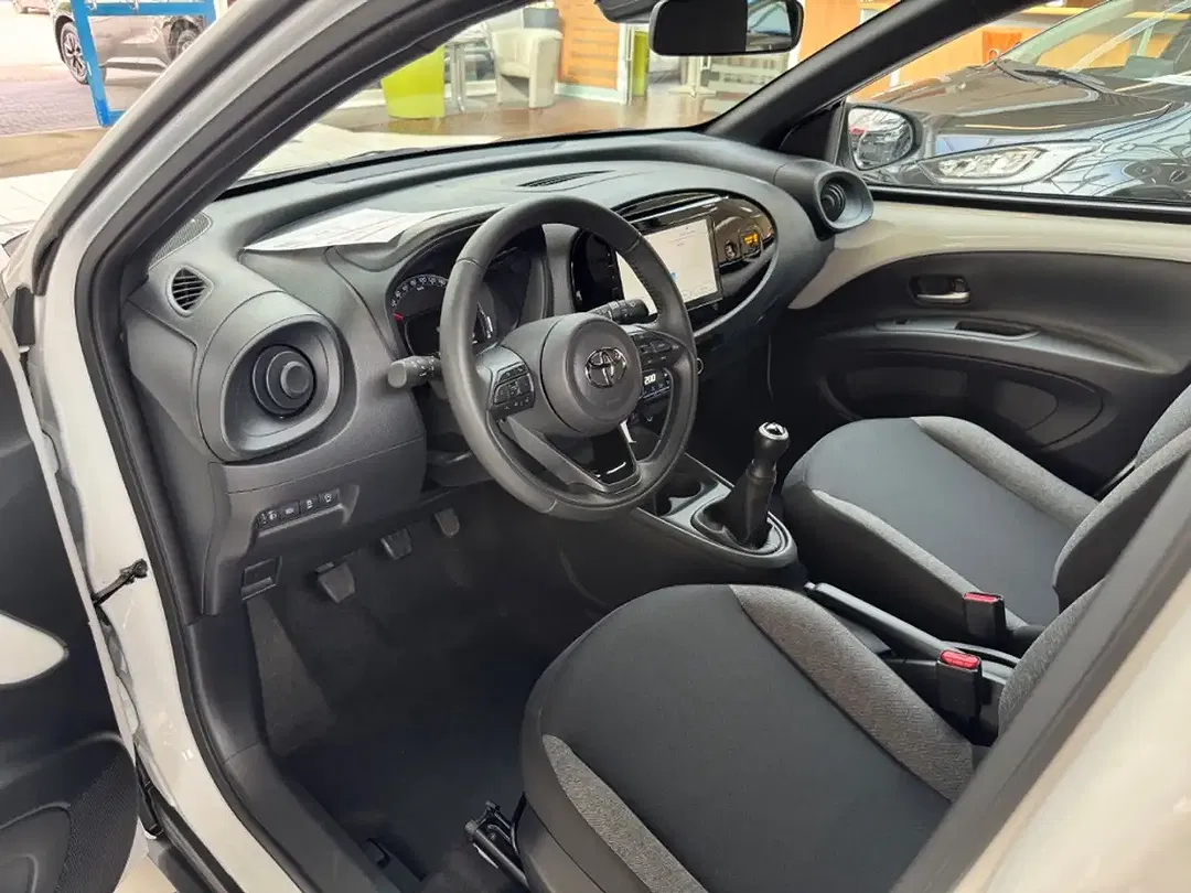 Toyota Aygo X - Thumbnail 7