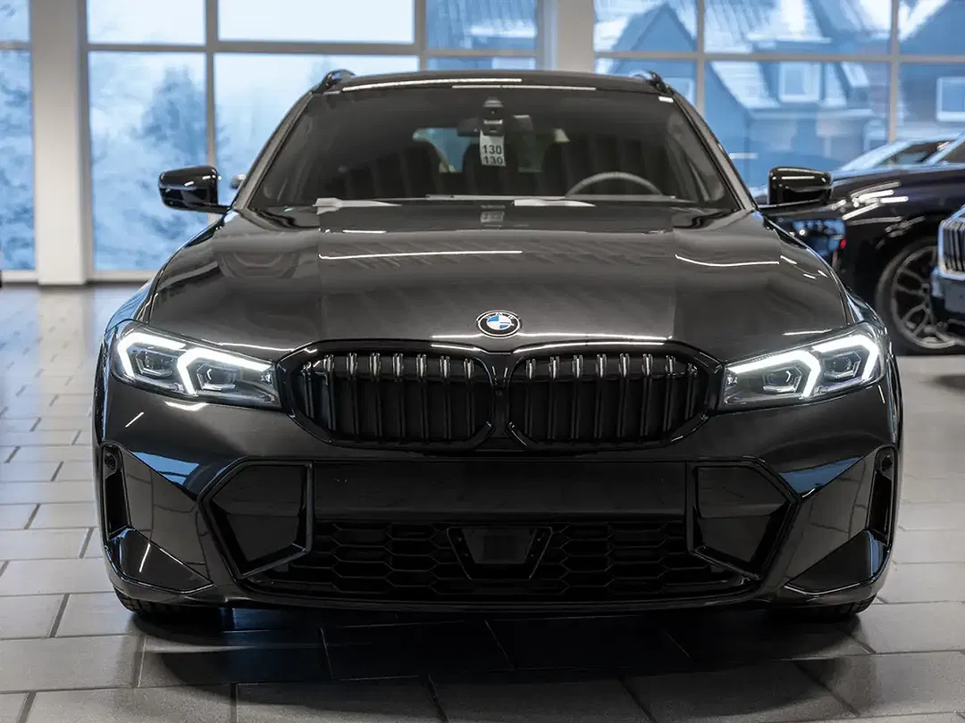 BMW 320 Touring M Sport Pro - Thumbnail 3