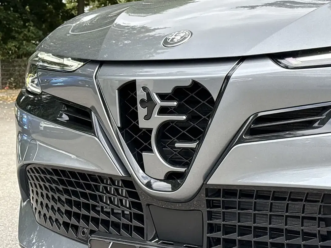 Alfa Romeo Junior 1.2 VGT MHEV Intensa - Thumbnail 11