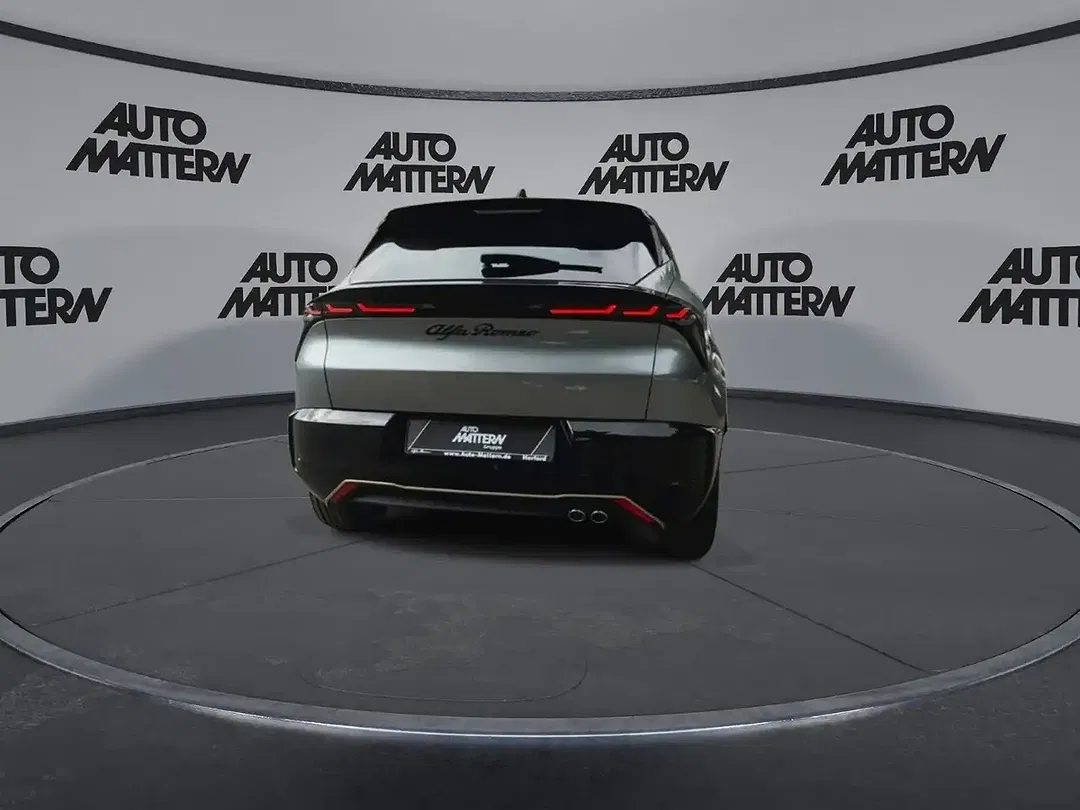 Alfa Romeo Junior 1.2 VGT MHEV Intensa - Thumbnail 5