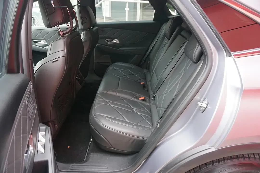 DS Automobiles DS 7 Crossback - Thumbnail 8