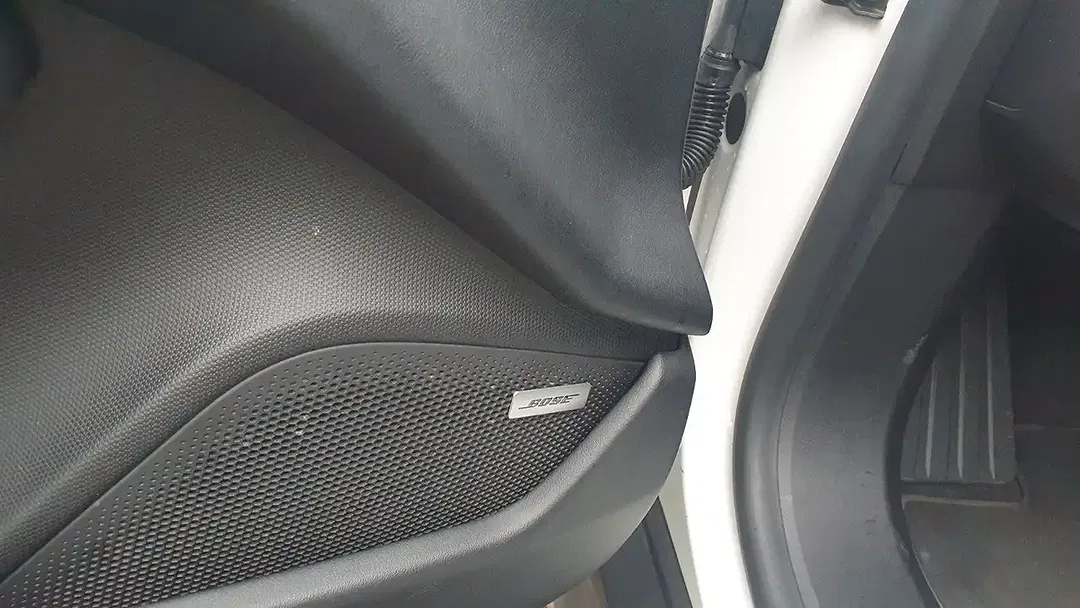 Porsche Taycan 4 S - Thumbnail 10
