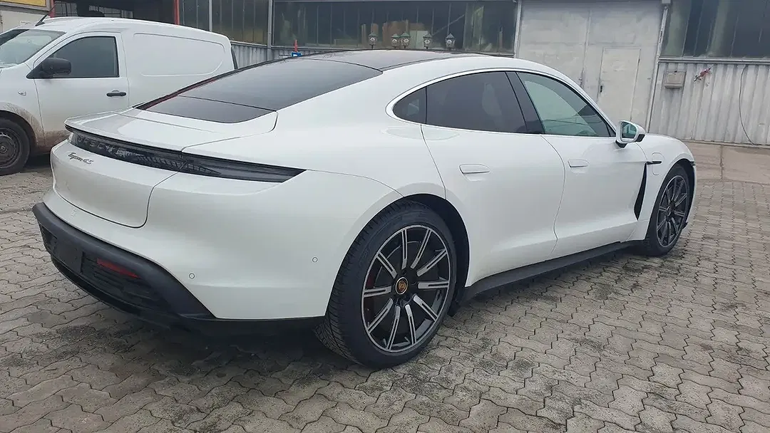 Porsche Taycan 4 S - foto 2