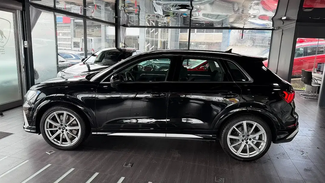 Audi RS Q3 2.5 TFSI quattro Matrix LED - Thumbnail 7
