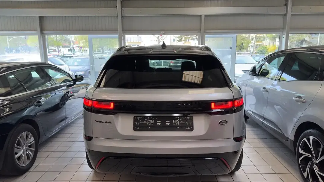 Land Rover Range Rover Velar R-Dynamic S - Thumbnail 11