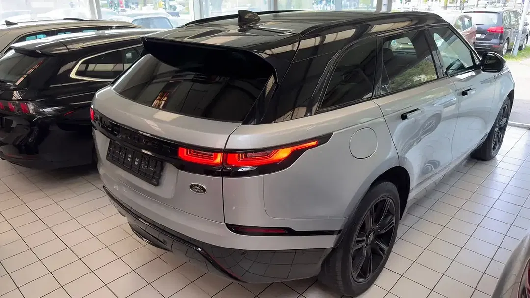 Land Rover Range Rover Velar R-Dynamic S - Thumbnail 12