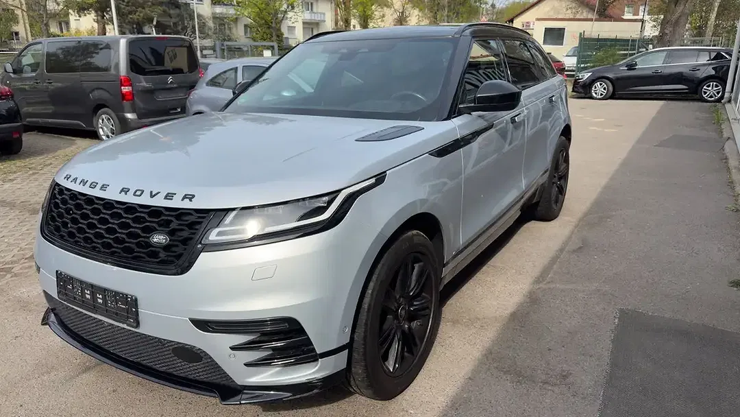 Land Rover Range Rover Velar R-Dynamic S - Thumbnail 3
