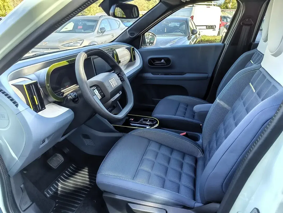 Fiat Grande Panda 1.2 Hybrid AUT La Prima - Thumbnail 10