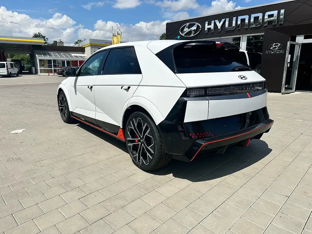 Hyundai IONIQ 5 N - Thumbnail 6