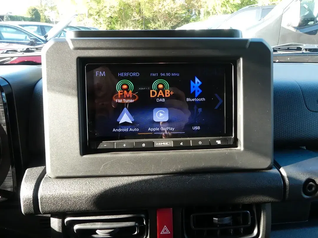 Suzuki Jimny AllGrip Comfort - Thumbnail 13