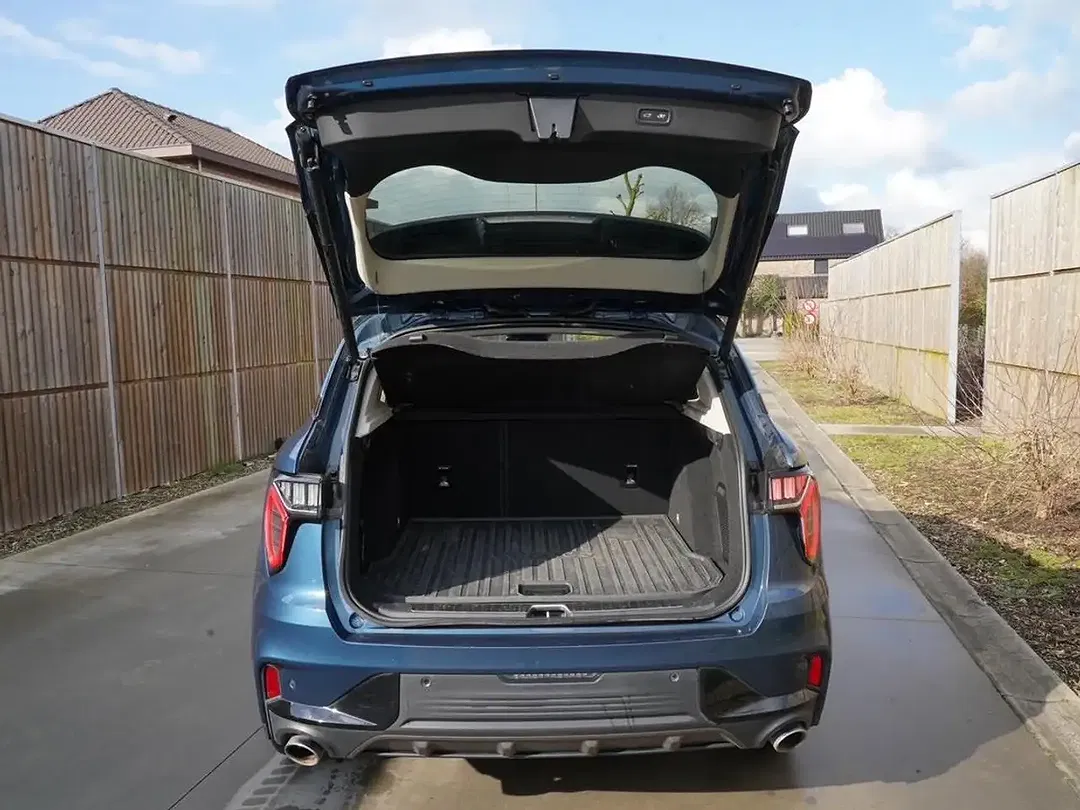 Lynk & Co 01 - Thumbnail 9