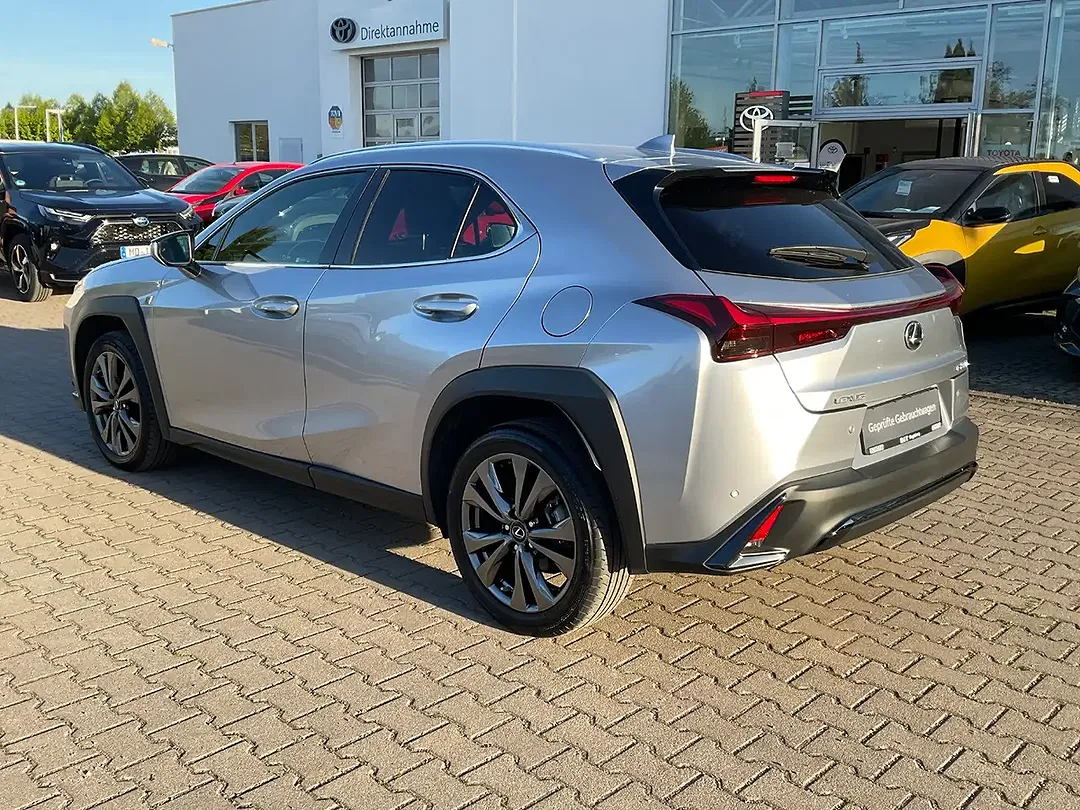 Lexus UX 250h F SPORT Design - Thumbnail 3