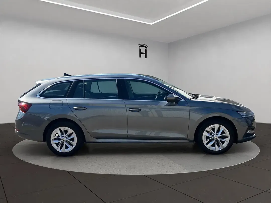 Skoda Octavia 2.0 TDI DSG Combi Style - Thumbnail 6