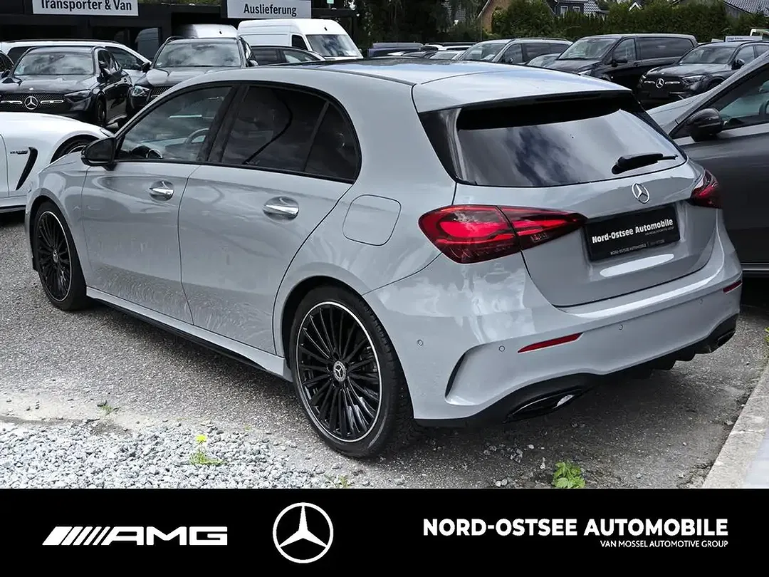 Mercedes-Benz A 200 AMG MBUX Night - Thumbnail 4