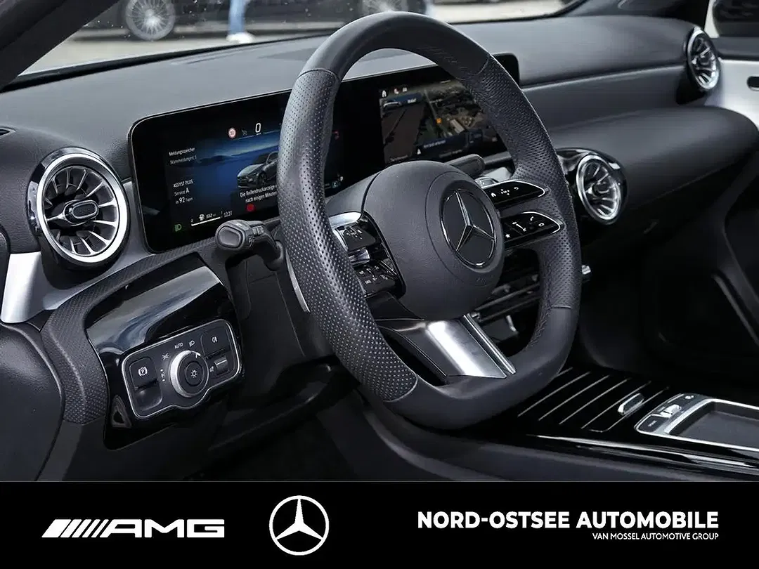 Mercedes-Benz A 200 AMG MBUX Night - Thumbnail 8