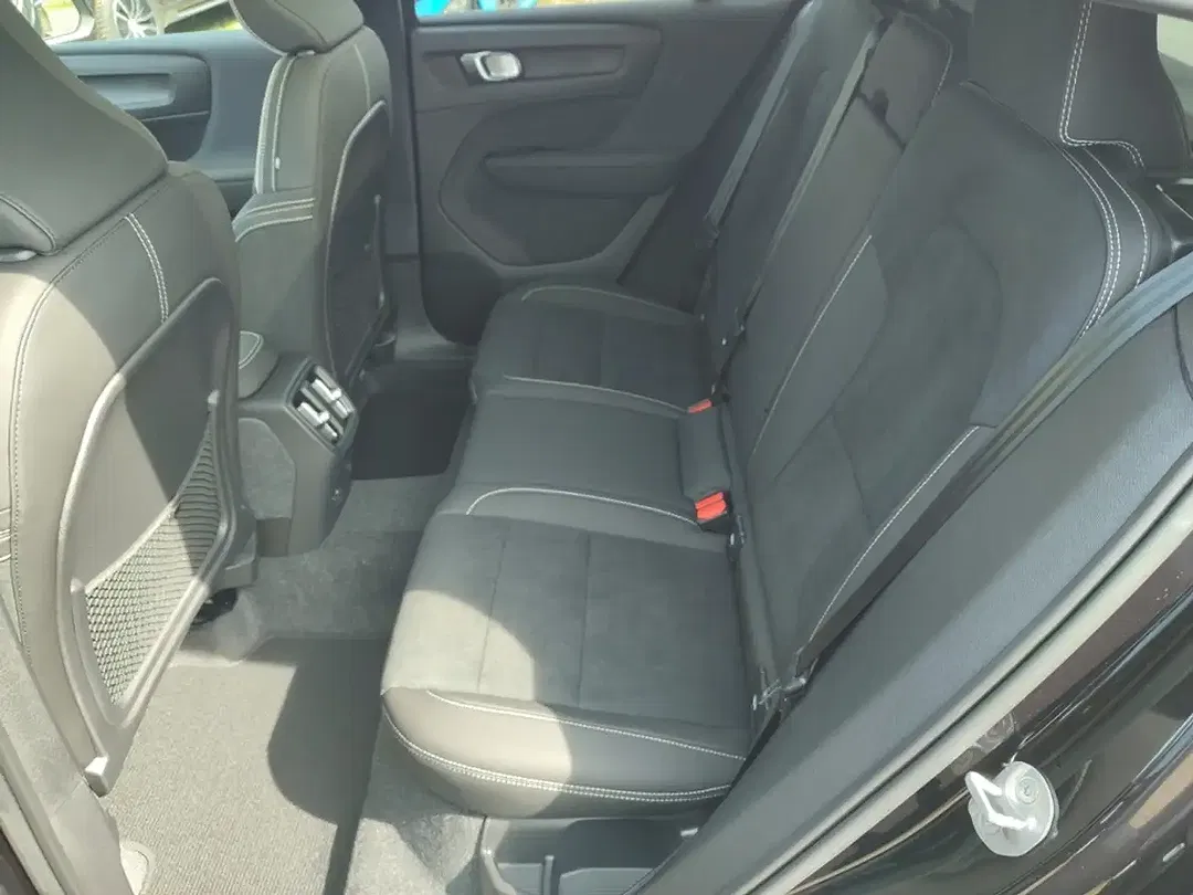 Volvo C40 Plus - Thumbnail 11