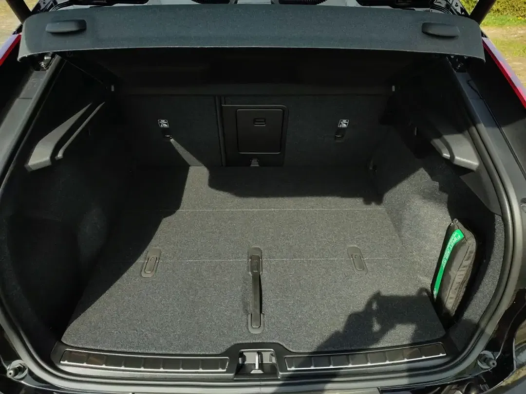 Volvo C40 Plus - Thumbnail 14