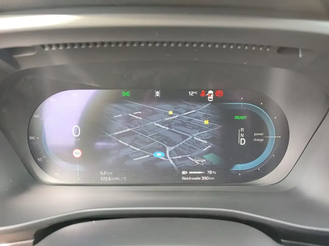 Volvo C40 Plus - Thumbnail 9