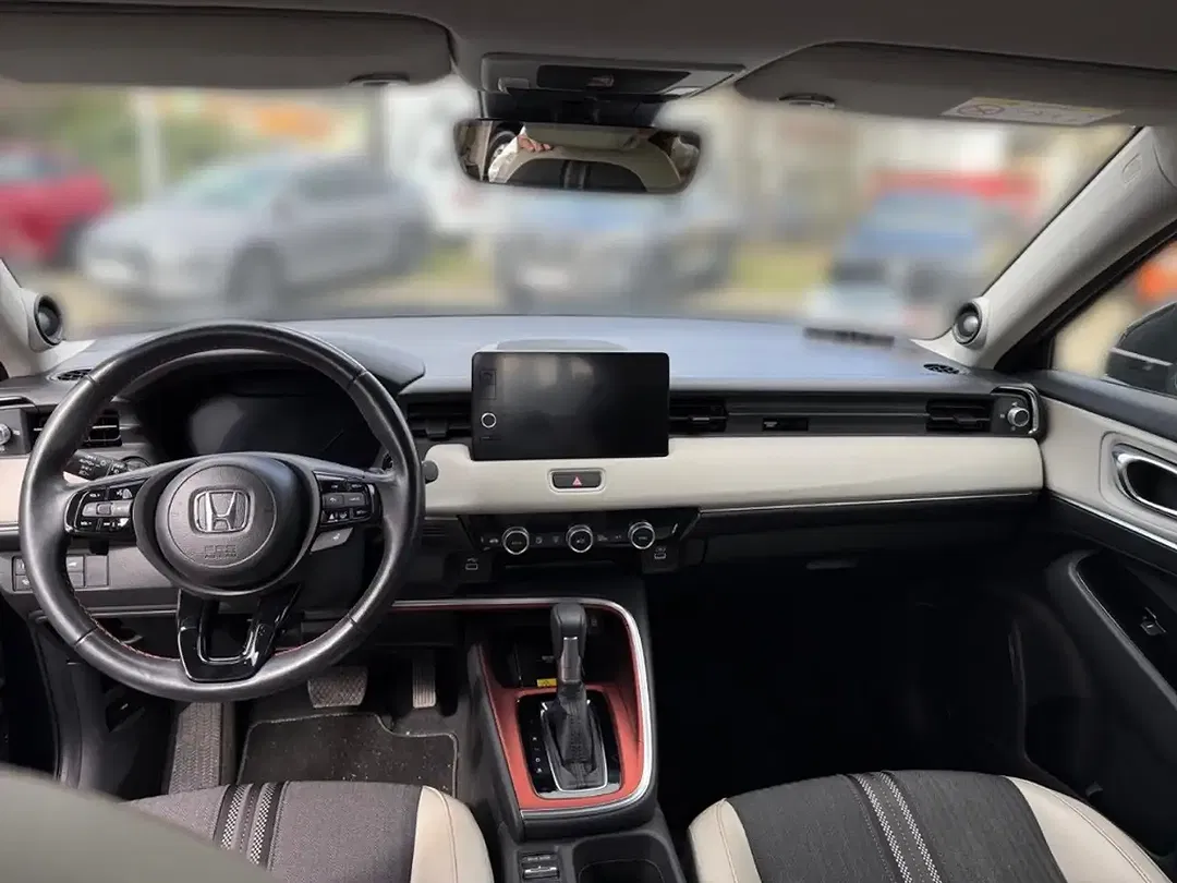 Honda HR-V Advance Style - Thumbnail 10