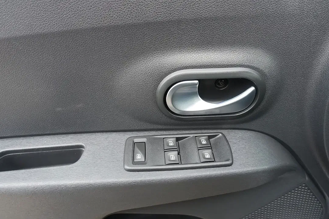 Dacia Lodgy dCi Stepway - Thumbnail 12