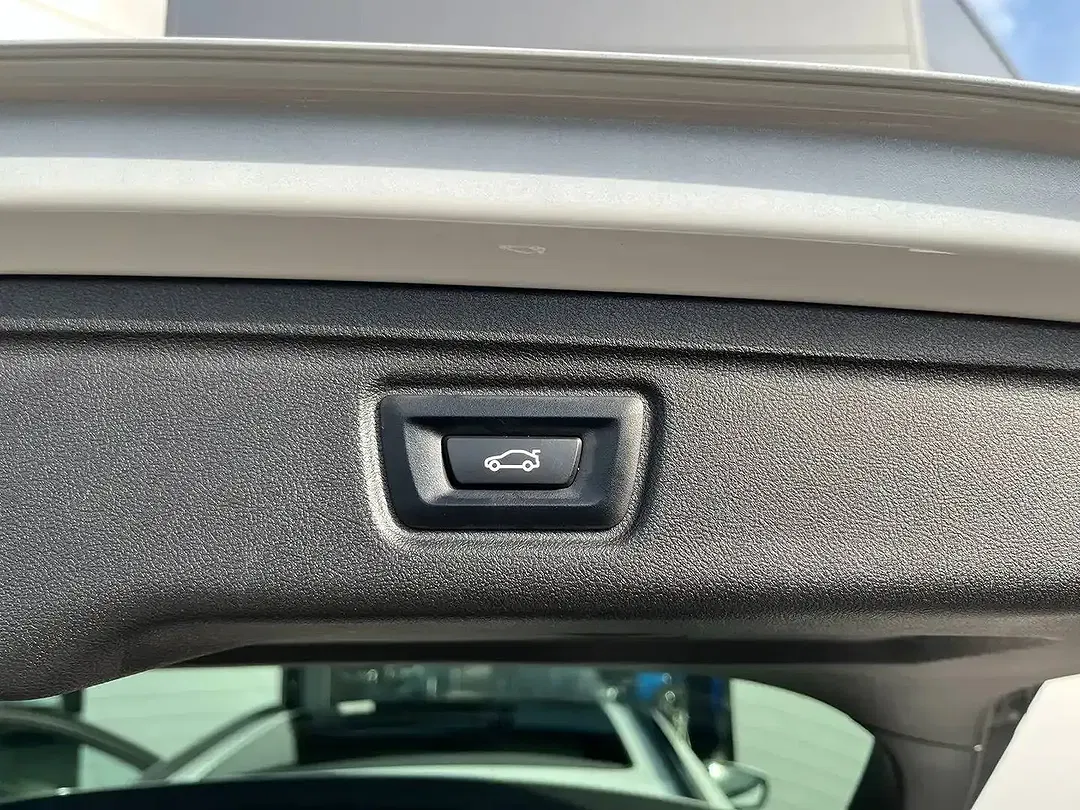 BMW 330 M Touring - Thumbnail 15