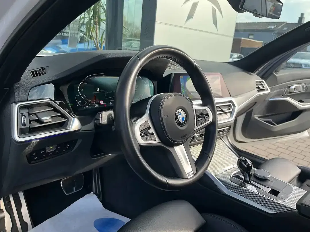 BMW 330 M Touring - Thumbnail 8