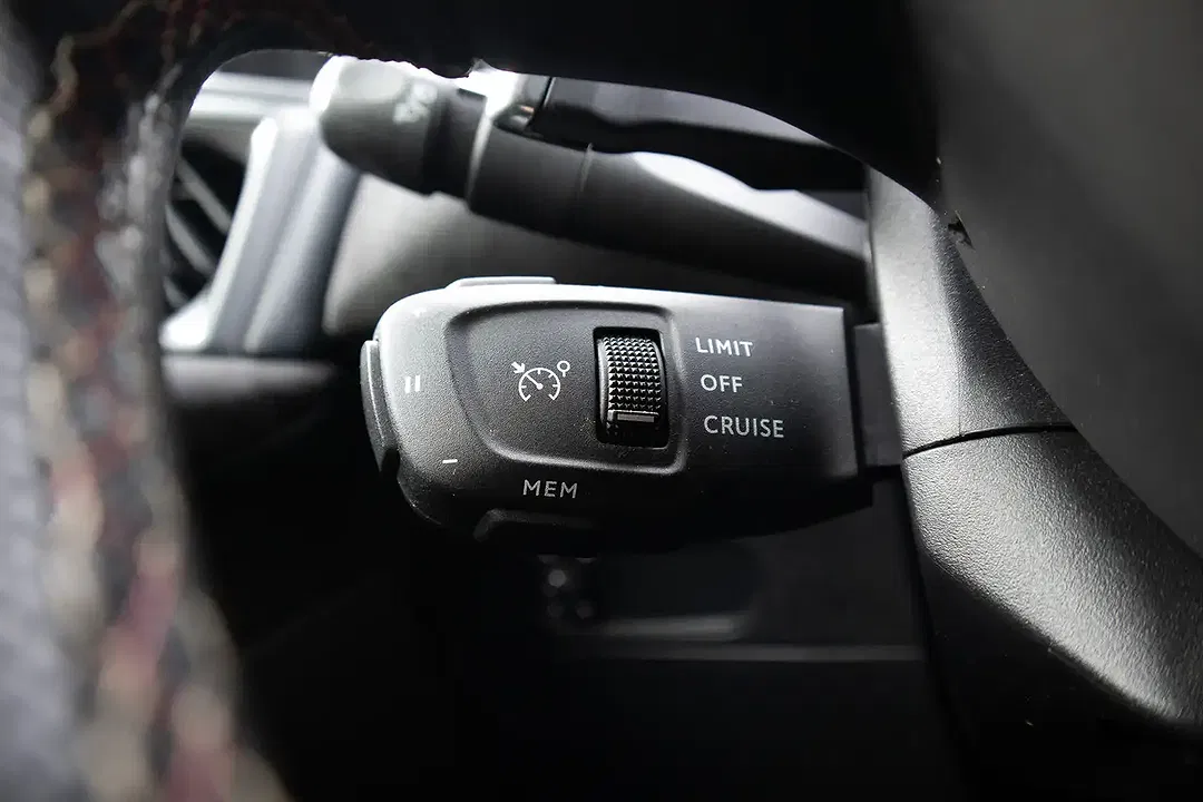 DS Automobiles DS 3 Crossback - Thumbnail 13