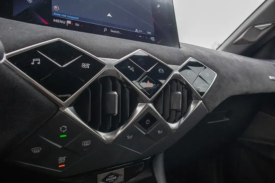 DS Automobiles DS 3 Crossback - Thumbnail 20
